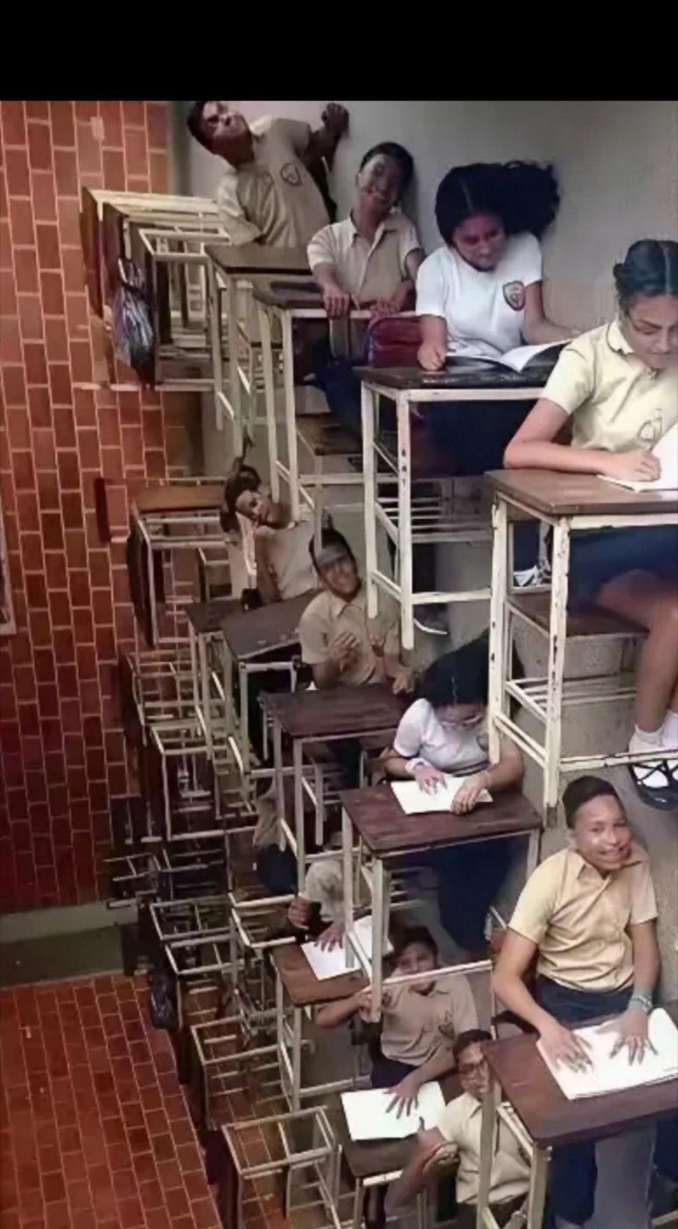 论拍照角度的重要性，第一眼真的把我看懵了！