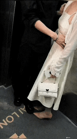 这反差也太大了吧，以为是美女