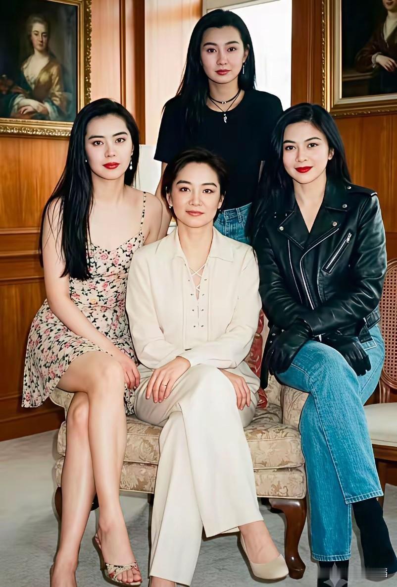 她们是香港四大美人？我认为：将C位上方独一档的那个人换成“李嘉欣”吧！更换后的这