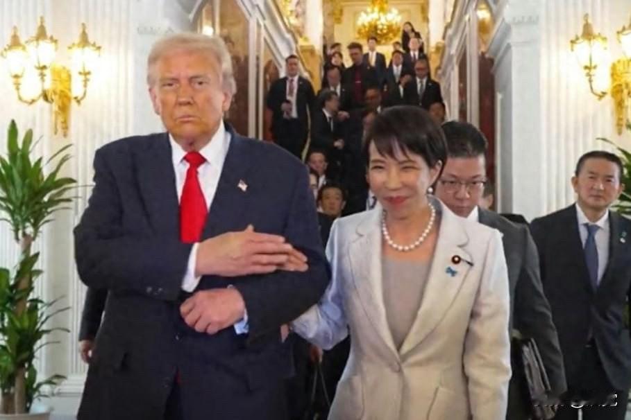 高市早苗不断发出挑衅言论美国急为高市出头中方一点余地不留直接甩出两个字彻