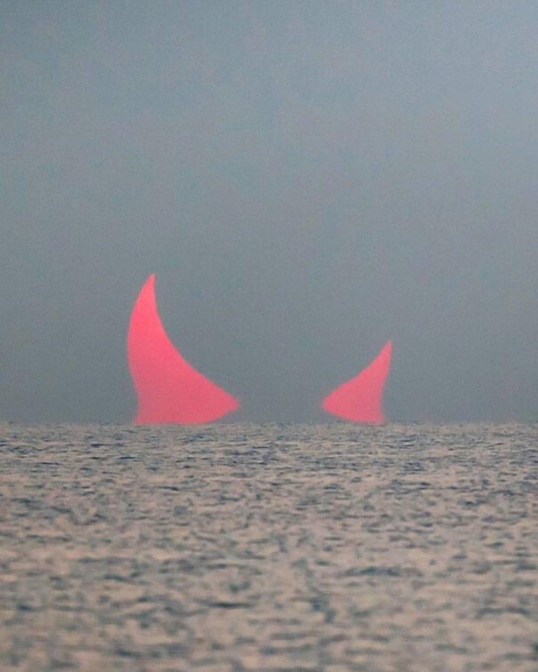 2019年12月26日，地点位于卡塔尔的沃克拉（AlWakrah）。当时正值一