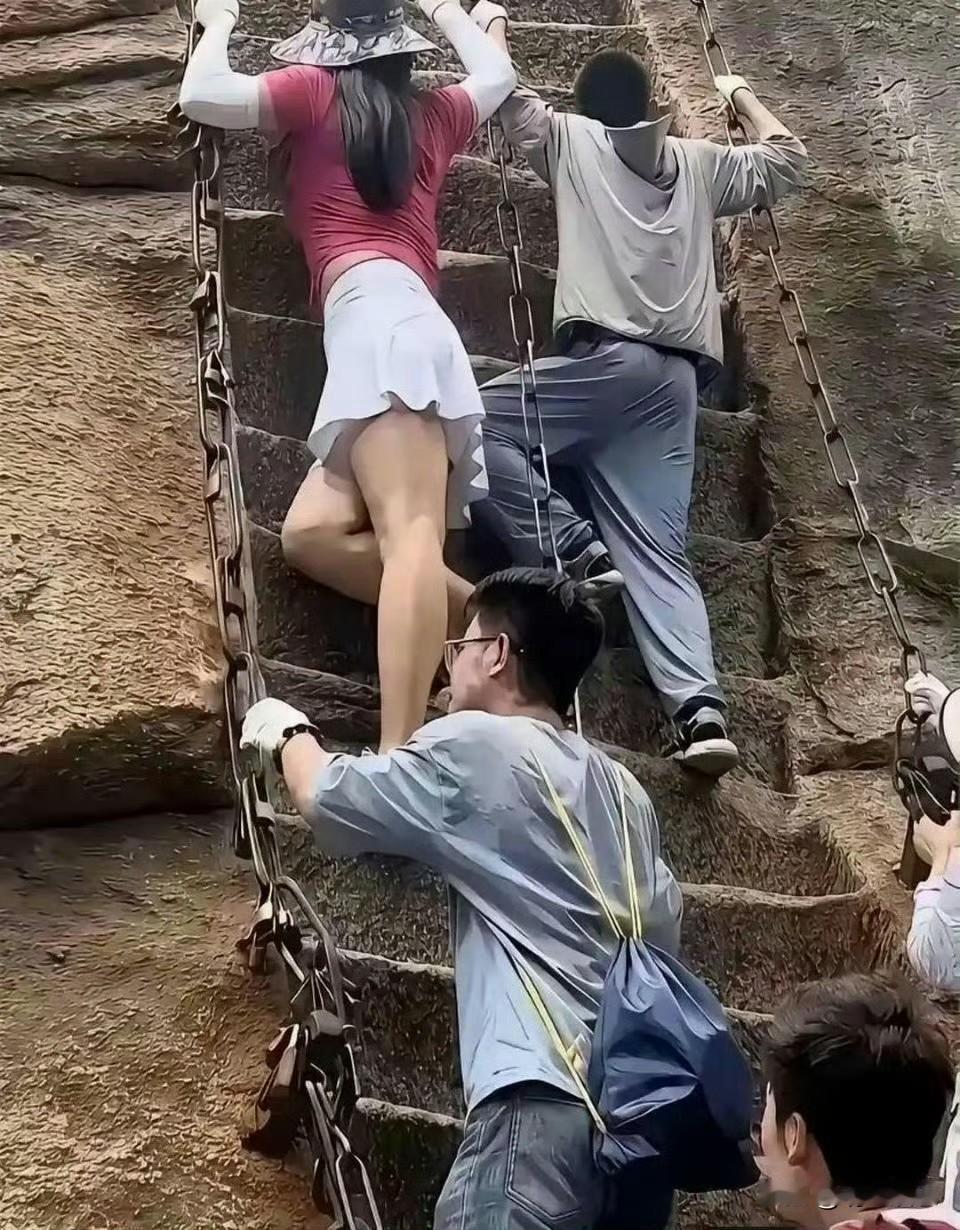 平常可以穿裙子，爬山一定要穿裤子