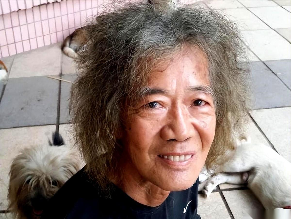 他叫郑六三，香港太子爷。八十年代末，他爹死了，给他留了五千万港币，现金。今天，他