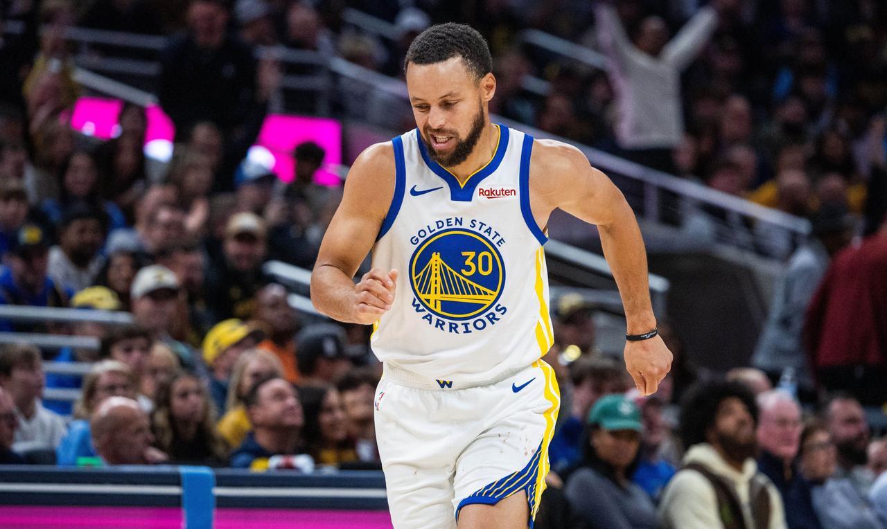 勇士118-107力克太阳，主场过关。赛后库里表示：下半场我感觉精疲力竭，当然这