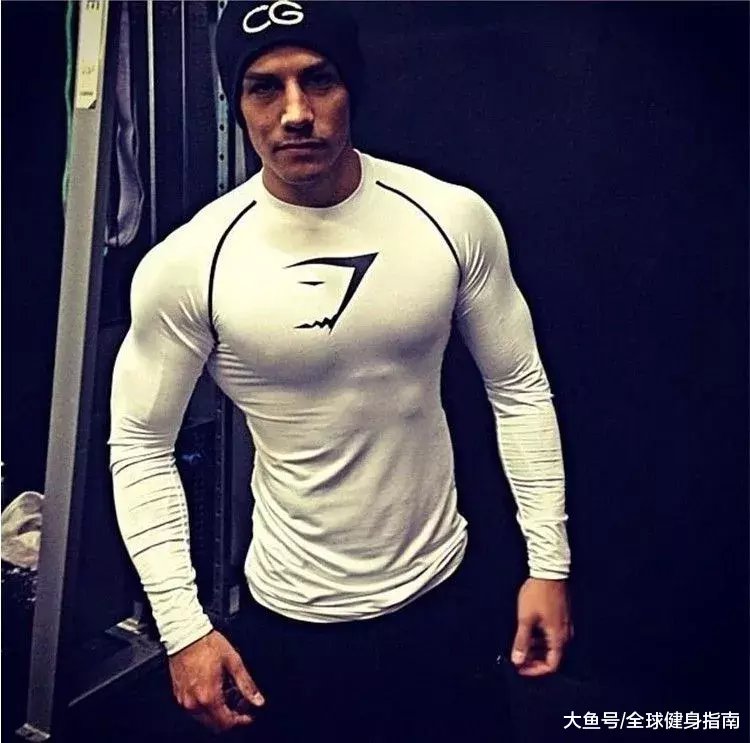 “你这样是勾引男人犯罪! ”女生穿紧身裤被批过于暴露? !
