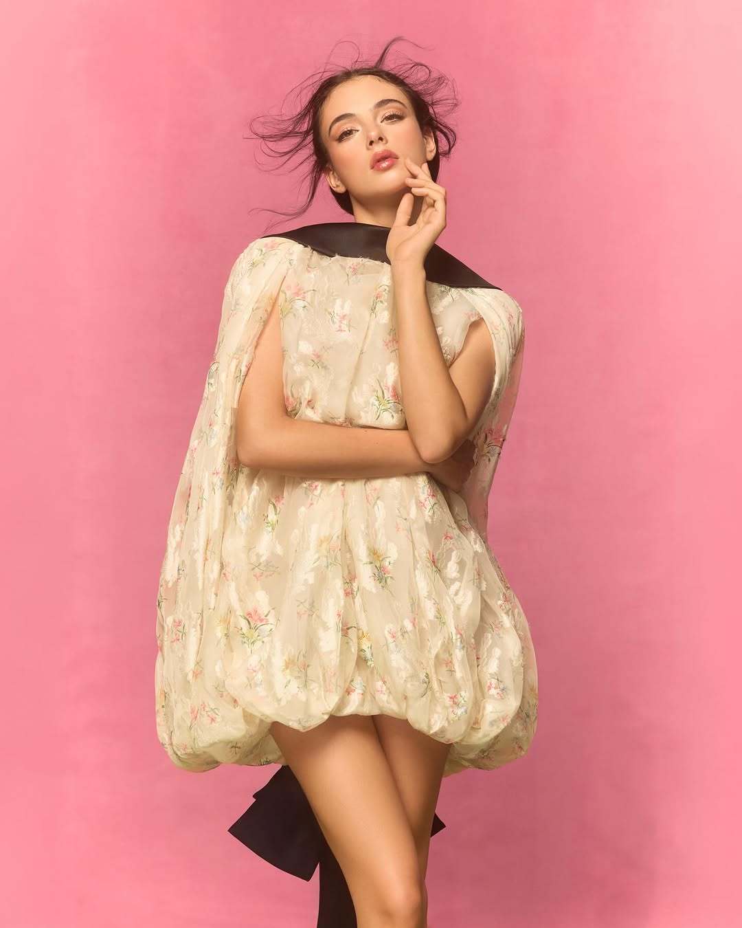 “树花”莫妮卡·贝鲁奇女儿DevaCassel《Harper'sBazaar