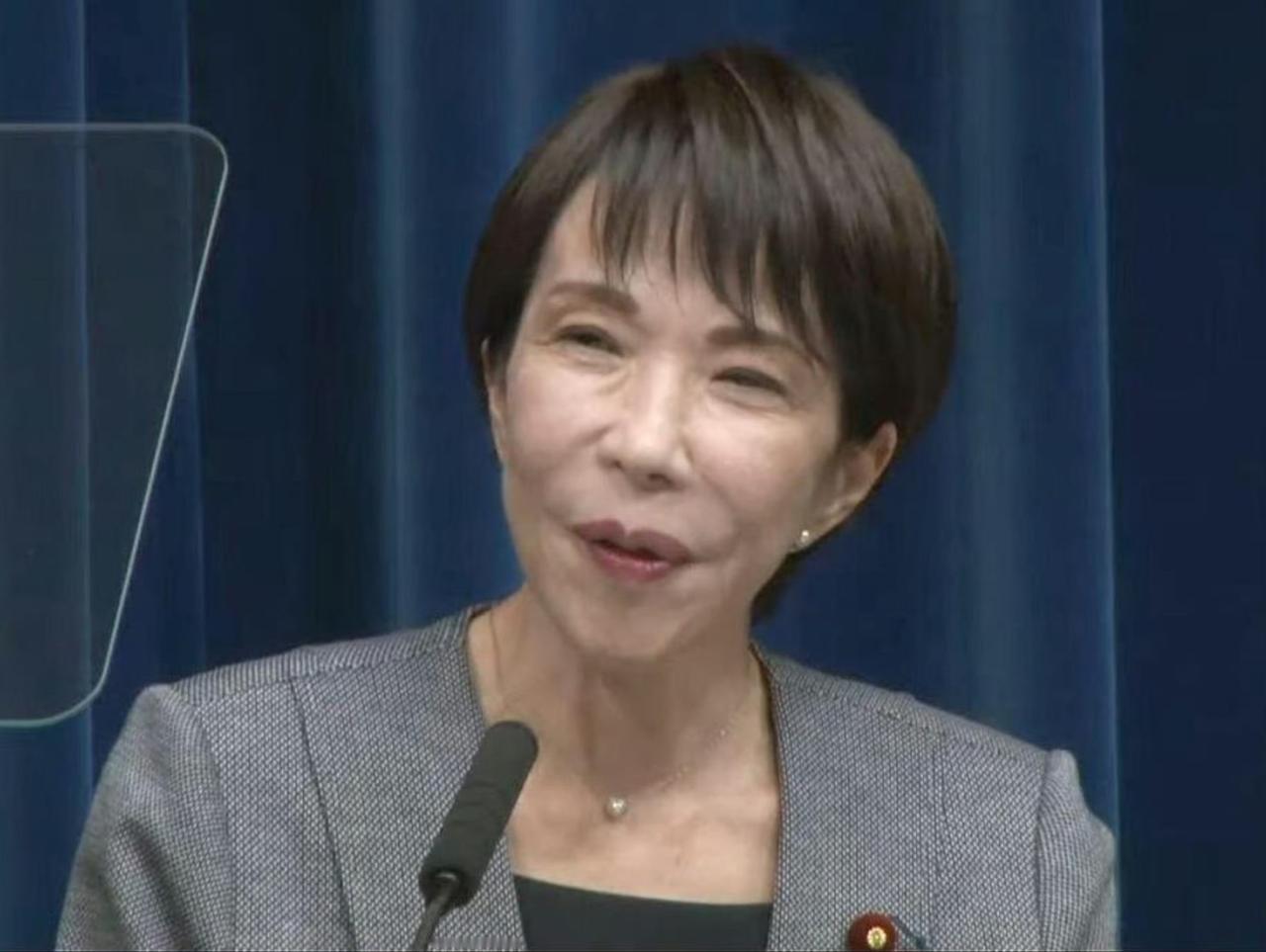 高市早苗最新表态，想对中国说一句话17号当天高市早苗在记者会上再次提到了11月