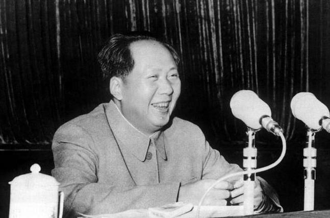 江西籍资历最老的开国上将，他请毛主席吃了一顿饭，主席记了40年“名单上怎么没有