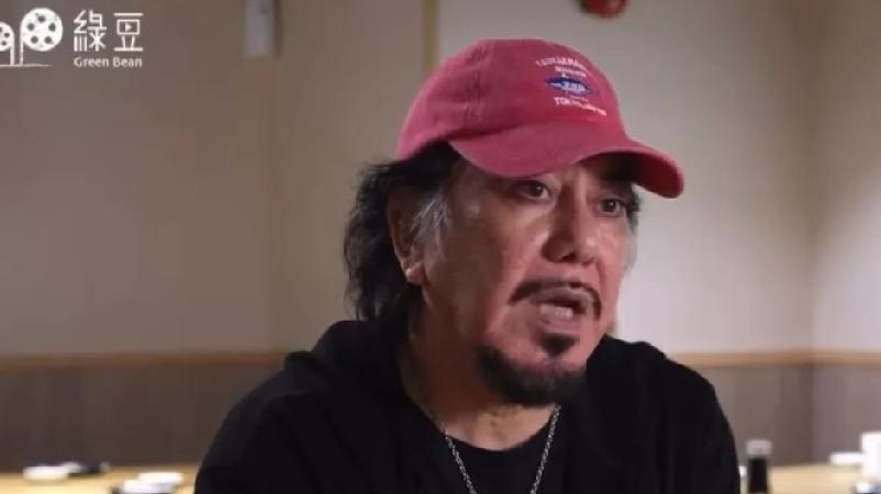 黄秋生又出来说话了，这次他说不想在香港拍戏了。 黄秋生近日再谈香港电影，意思