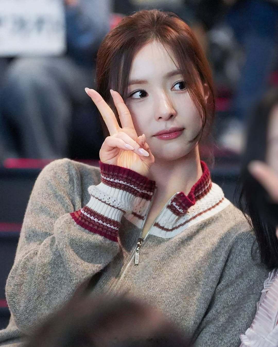 申世景真好看。✨