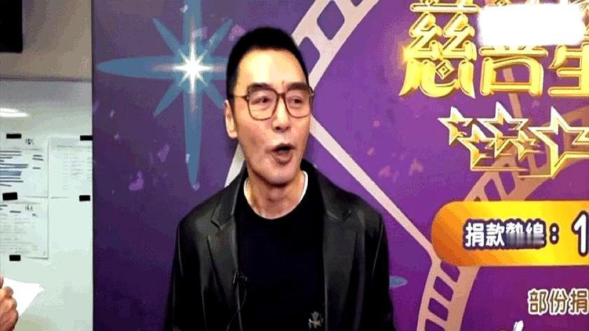 30年不见孩子，她一句后悔引爆全网章小蕙在节目里提圣诞夜空等，酒店订了位，