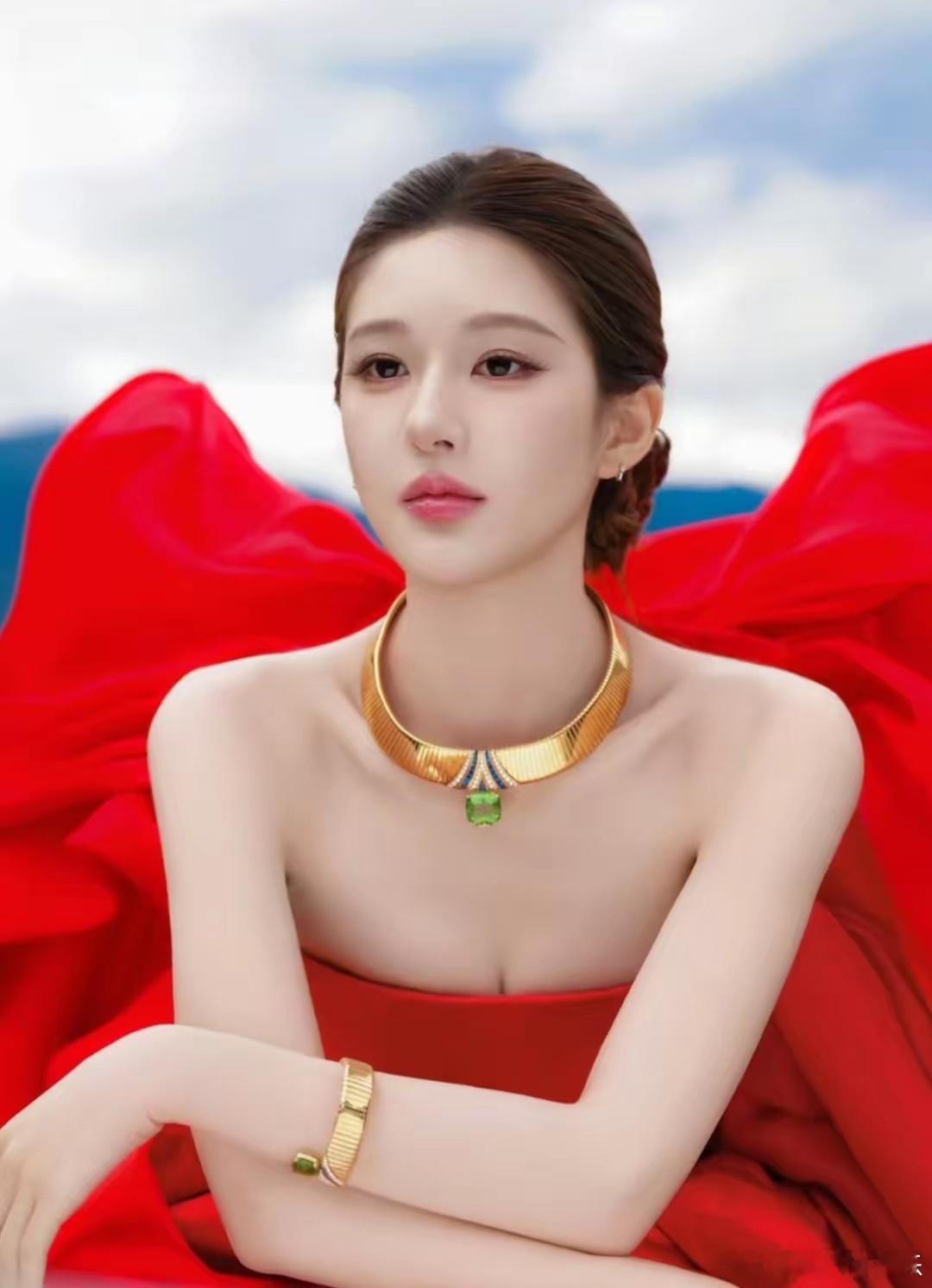 说白了，赵露思的演技好不好，根本不打紧，她最大的本钱不是演技，也不是美貌，而是她