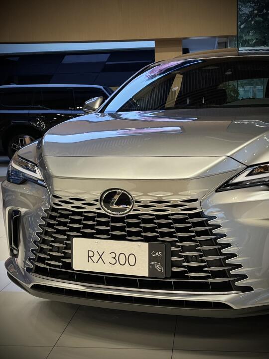雷克萨斯RX｜豪华SUV🚗