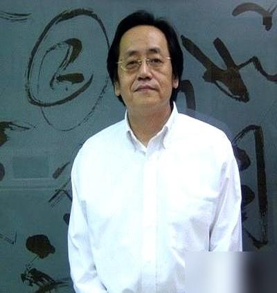 中医鬼才倪海厦那句话，最近真是把我砸醒了。他说，你有钱了，就去买好衣服穿，开好车