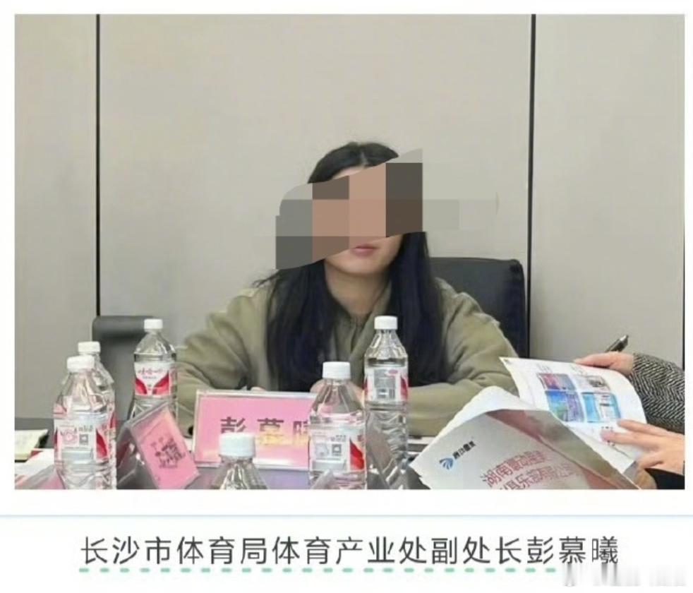 女子霸占车位8天宁赔500也不愿道歉长沙这个霸占车位的事，越看越气。业主花8万