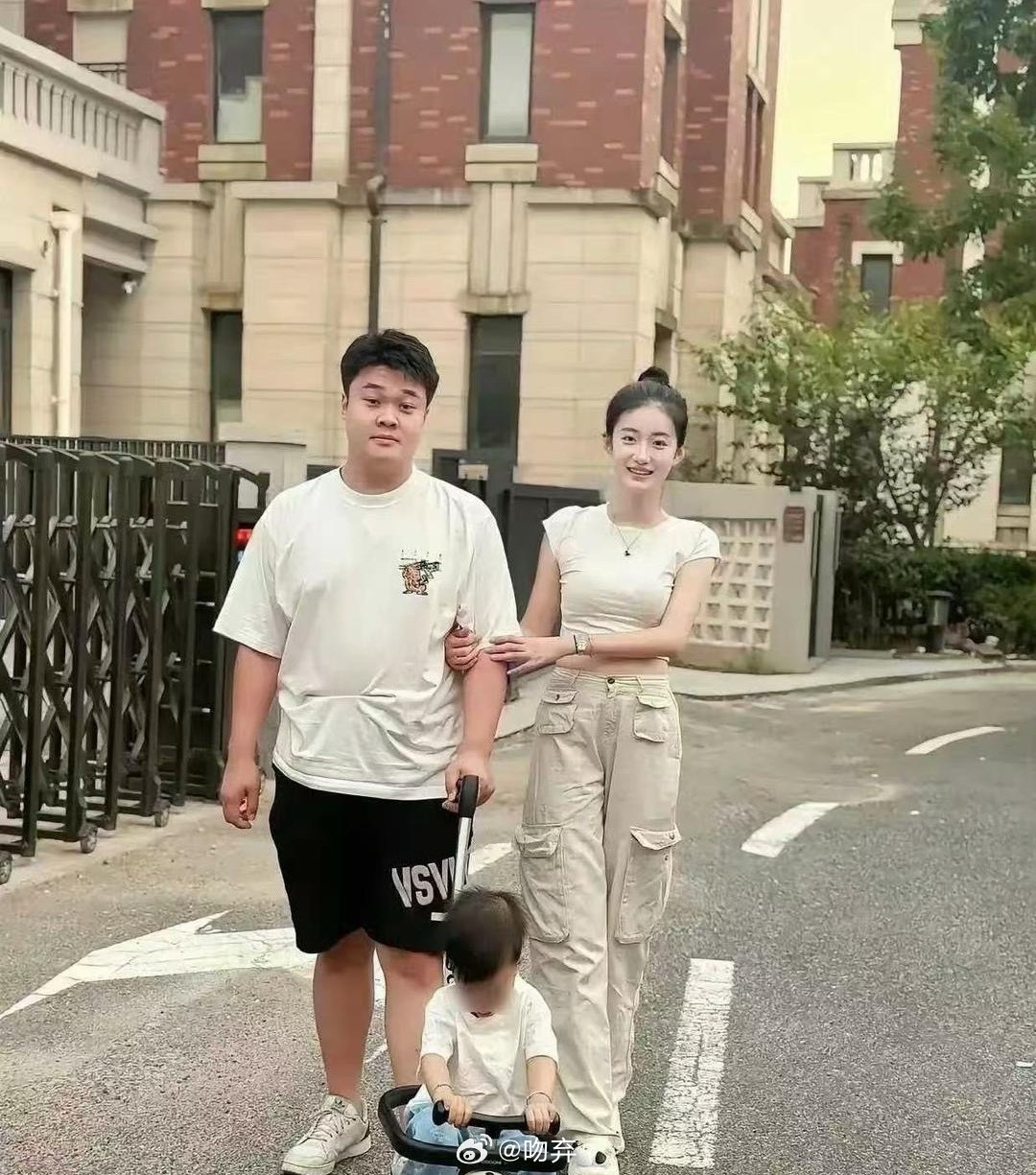 大哥，求你出本书吧，怎么追到明星的