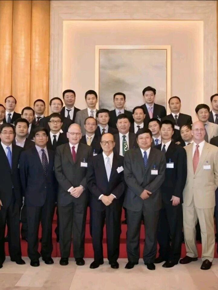 李嘉诚首度透露：手握100万桶原油产能！姜还是老的辣，不得不佩服李嘉诚的眼光