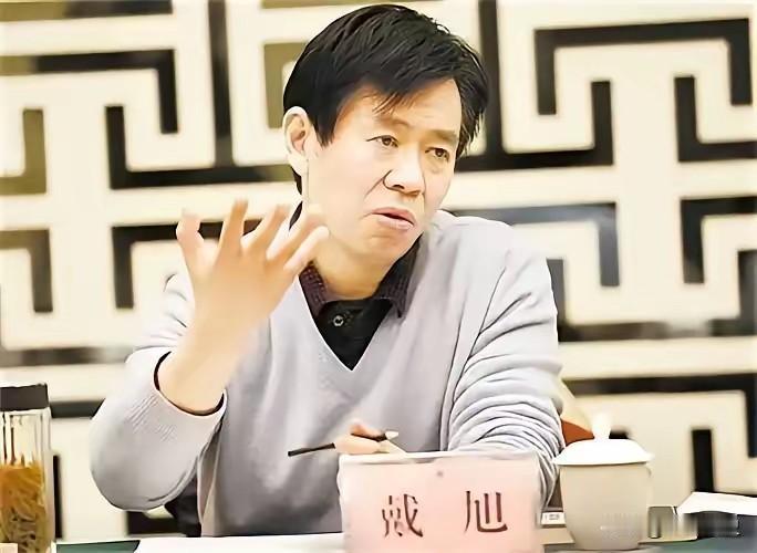 如果导弹落到你头上，你是先翻法律书，还是先还手？戴旭有段话说得扎心：从晚清到现在