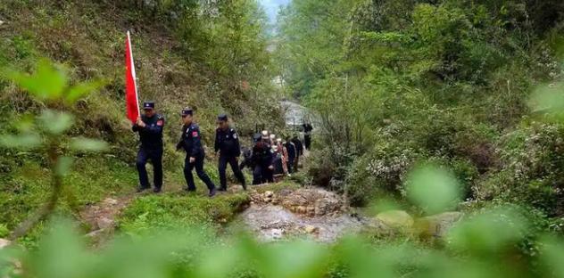 “这一次，中国是真的赚翻了！”我们不费一兵一卒，就夺回了这片被三国轮番占领了五十