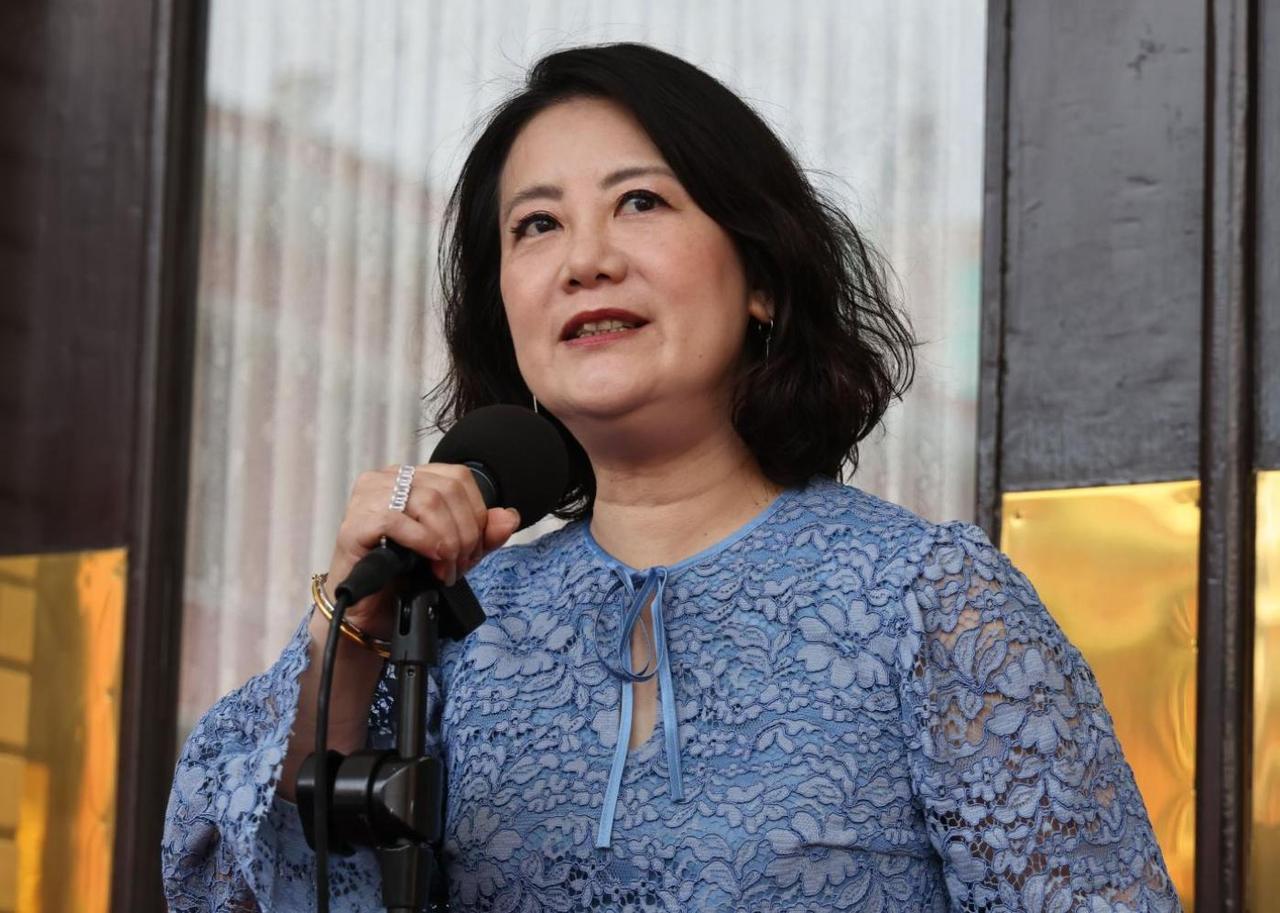 反制蓝白法案吴思瑶叫嚣“善用不副署”立院国民党与民众党日前否决政院对再修