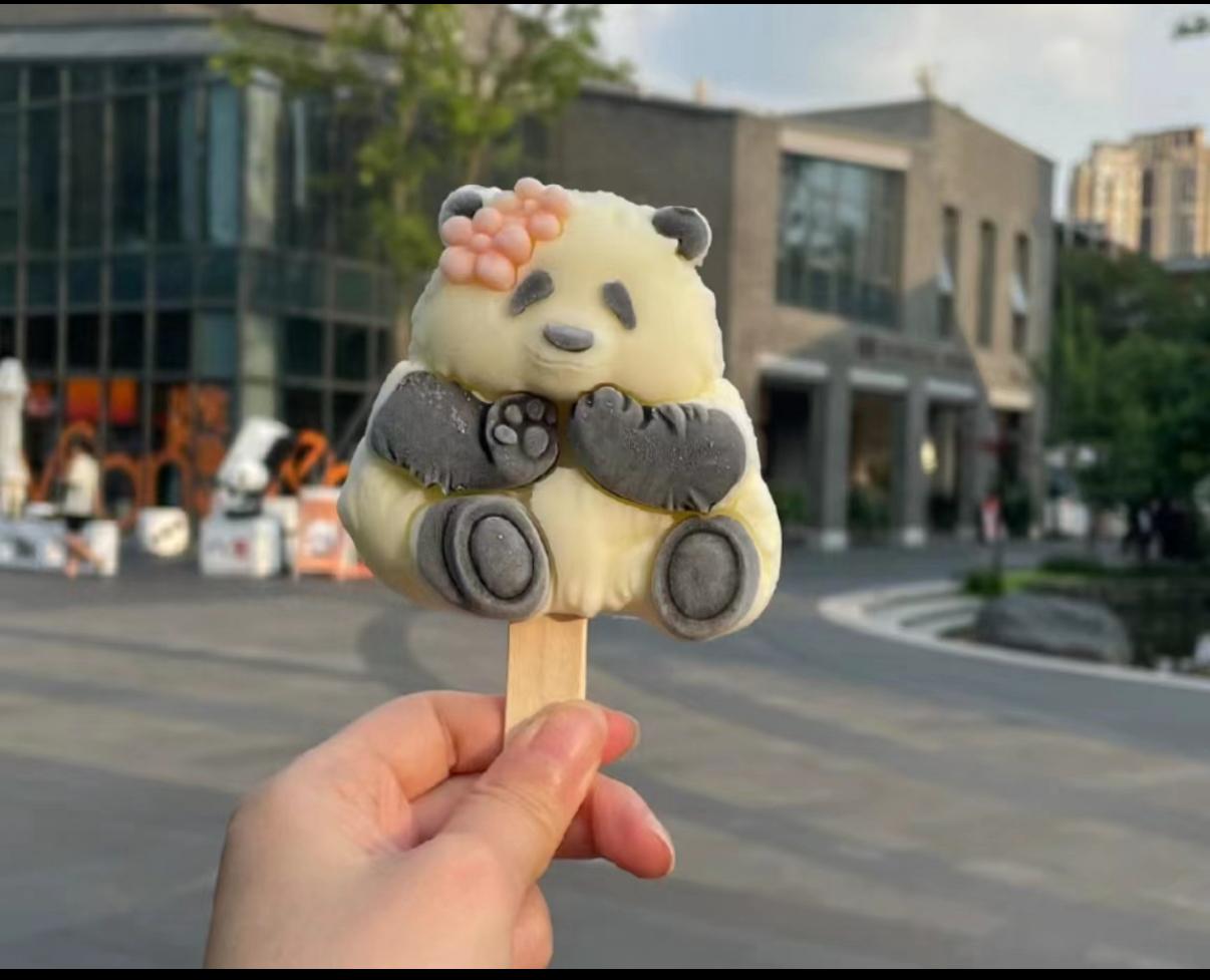一只超过20元的雪糕，你还会买吗如果偶尔出去玩的话，会买一支具有代表性的雪糕打卡