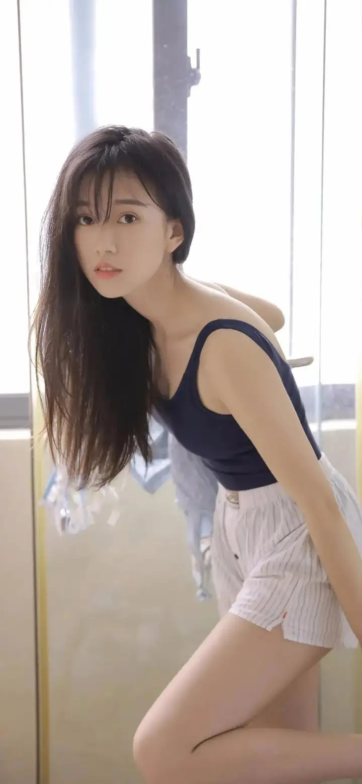 笑话：远嫁的儿媳因为跟婆婆吵架被赶出来了，酒店住了15天，儿子不闻不问，今天没想