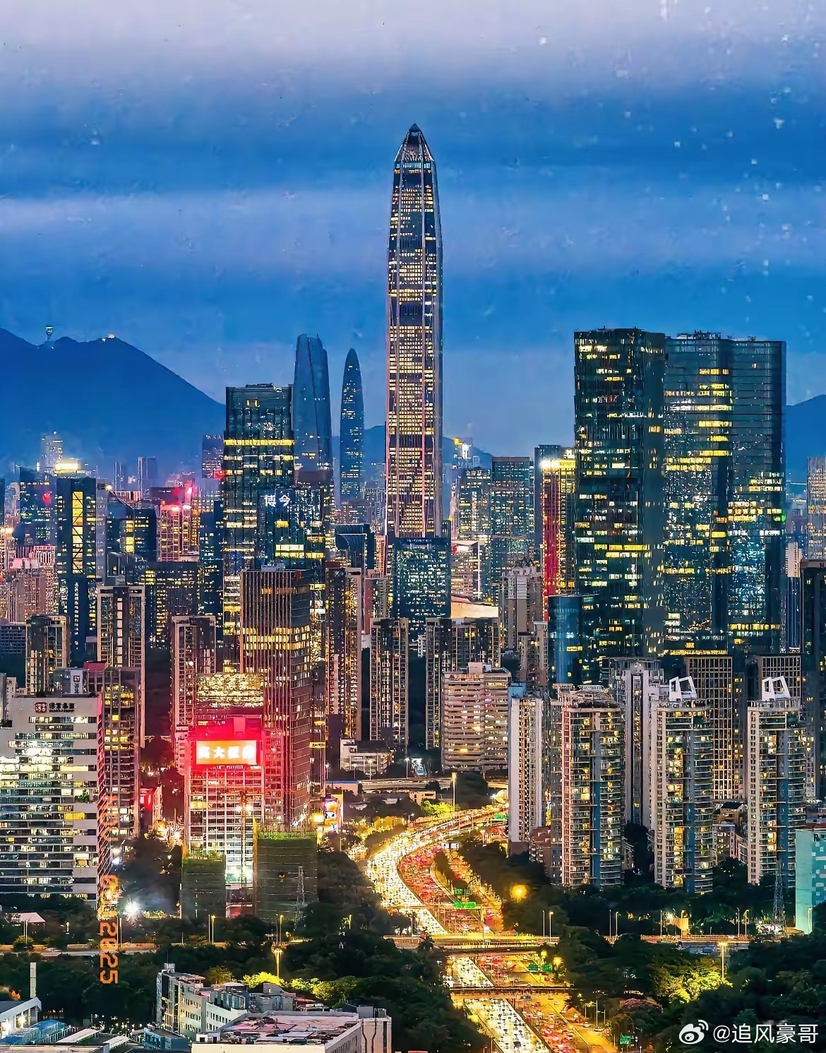 A股深圳最赚钱的十大公司。​1、中国平安（保险）2025年前三季度净利润1328