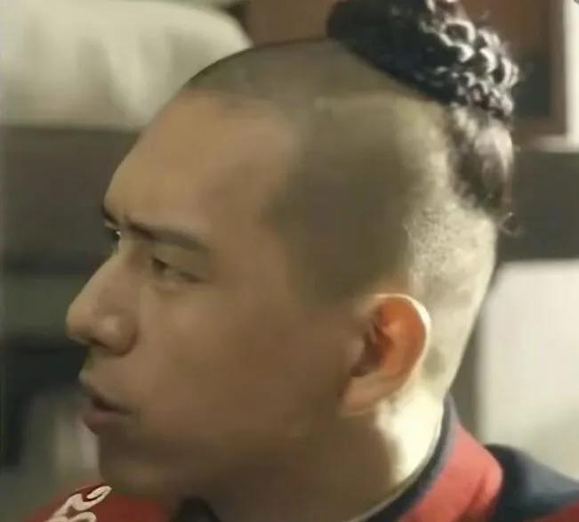 大家信不信，现在的李现是没有绝对扛剧能力的！说白了就是李现现在单打独斗真扛不起