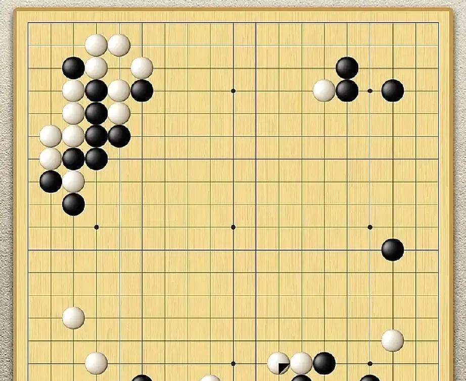 韩国棋王，开始害怕中国00后的“败招”。你看丁浩那盘官子失误，被李志锡逆转。