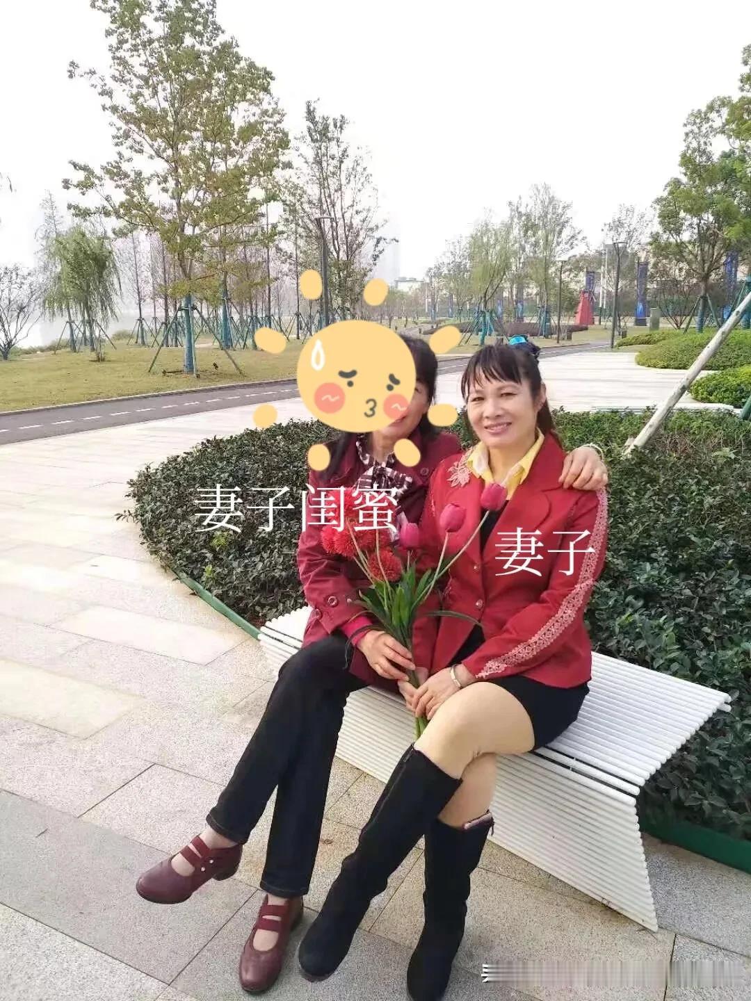 一向刚强的妻子在她的闺蜜突然离世后偷偷的哭了好多次，一夜之间，大大咧咧的妻子仿佛