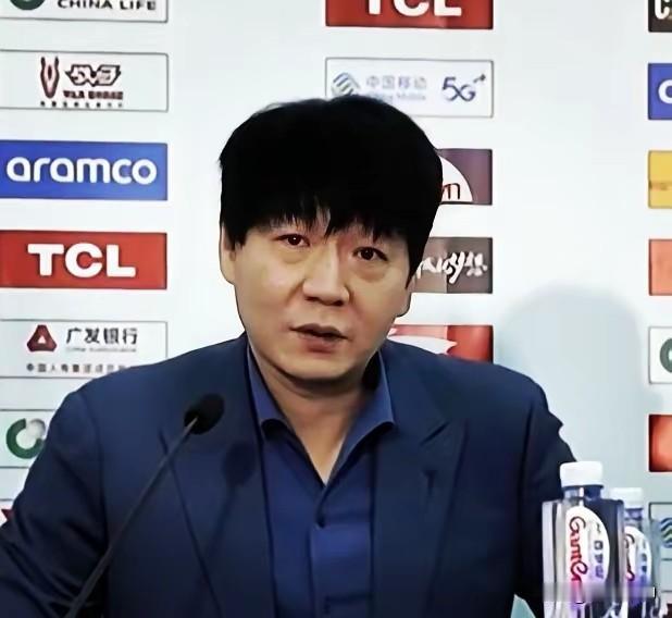 山东球迷应该有耐心，别把邱彪看扁了，CBA最佳教练不是吹来的！新赛季山东男篮