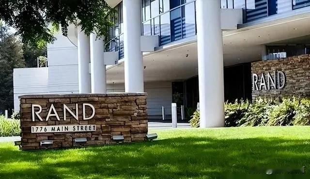 万万没想到，最先劝美军赶紧从台湾省撤人的，不是别人，正是美国自己的顶级智库。这帮