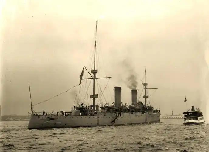 清朝灭亡后，给民国留下了多少军事遗产？是时候告诉大家真相了！随着清政府的没落，之