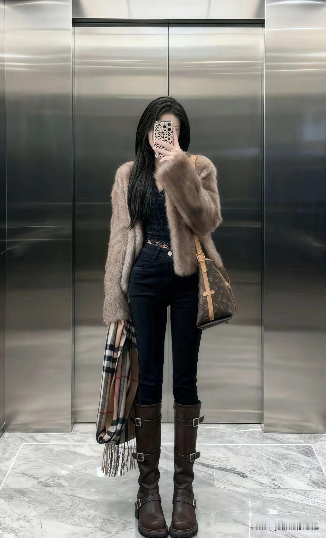 骑士靴裹紧身裤，小个子秒变长腿飒姐，气场直接一米八！[比心][比心][比心]显