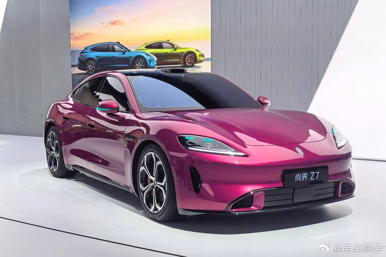 实车，我觉得Z7T要比Z7好看多了车身颜色、轮毂颜色也都比Z7更好看，金属味道更