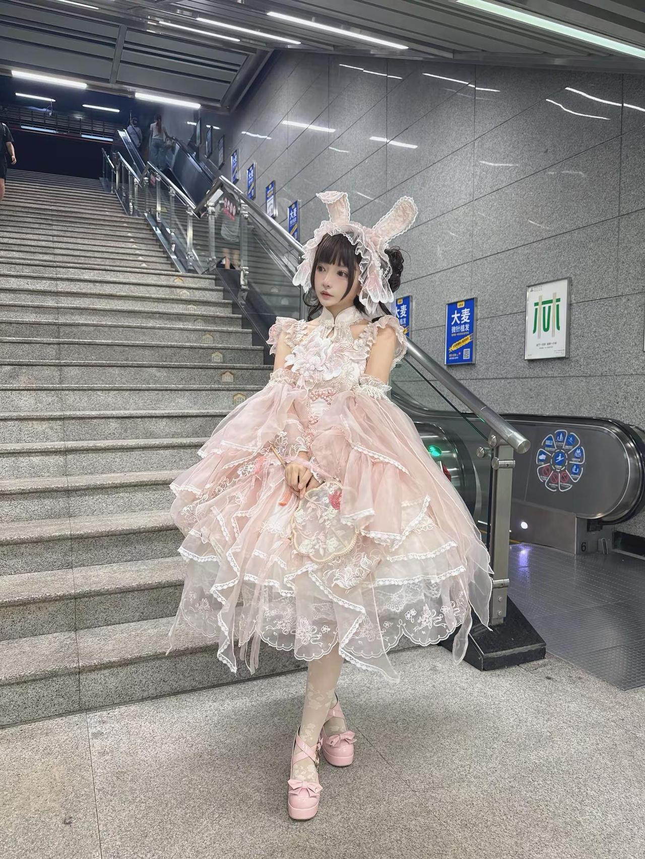 生活场景里穿中华风也很好看！lolita花笺蝶