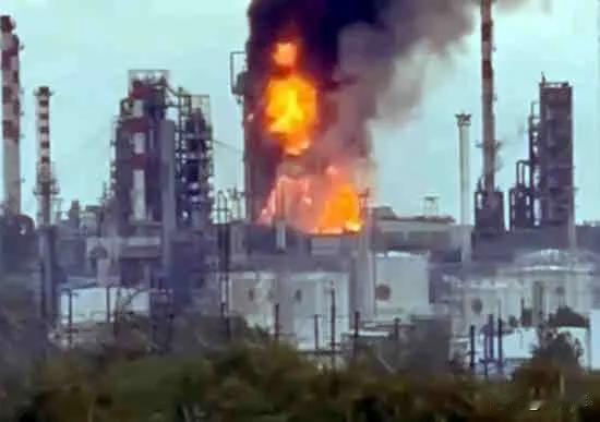 乌军单日发射911架无人机，又开始盯住亚速海补给线6月6日，是俄罗斯第29届