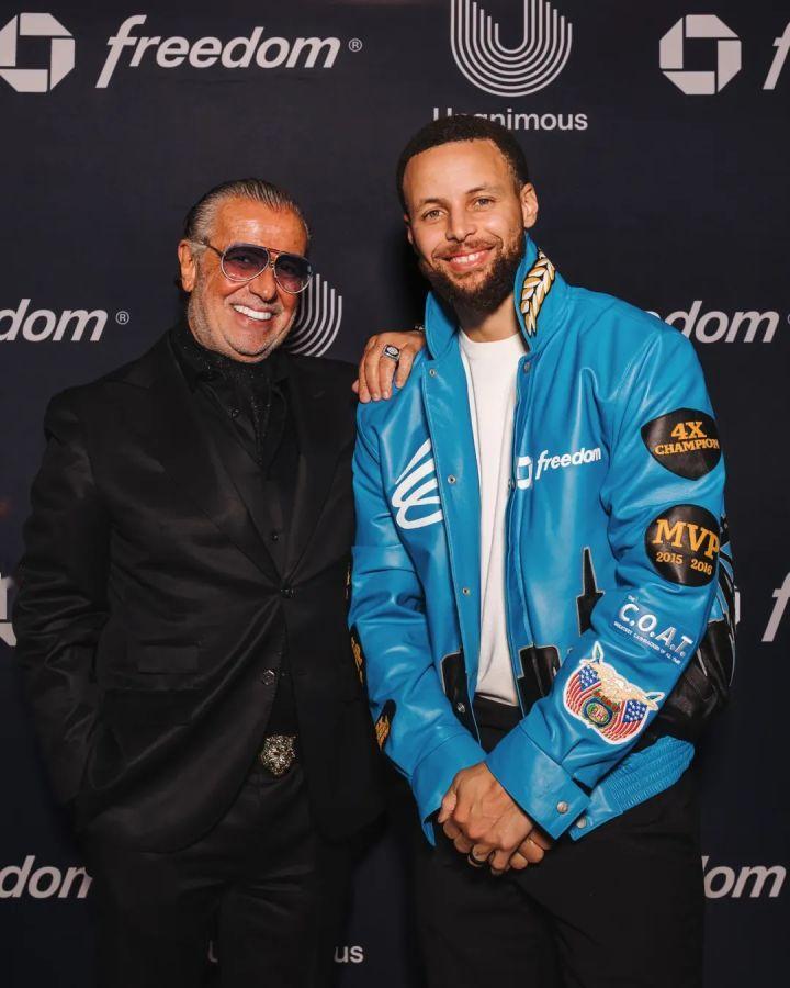 专属库里礼遇！牌面直接拉满！库里就是大通中心的神！库里Ins晒“大通自由卡