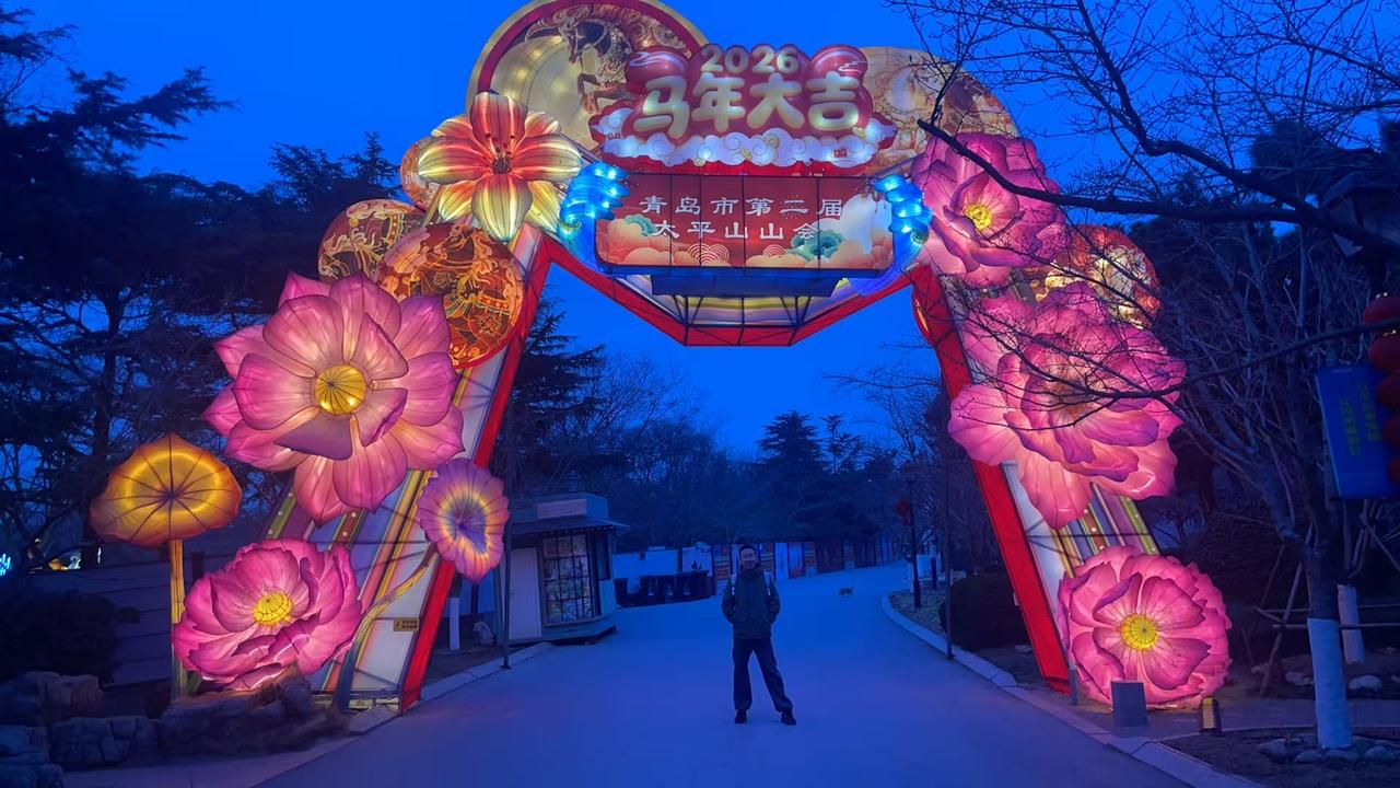 美总统说外星人真的有！奥巴马和自媒体人布莱恩·泰勒·科恩共同发布了一段访谈视频