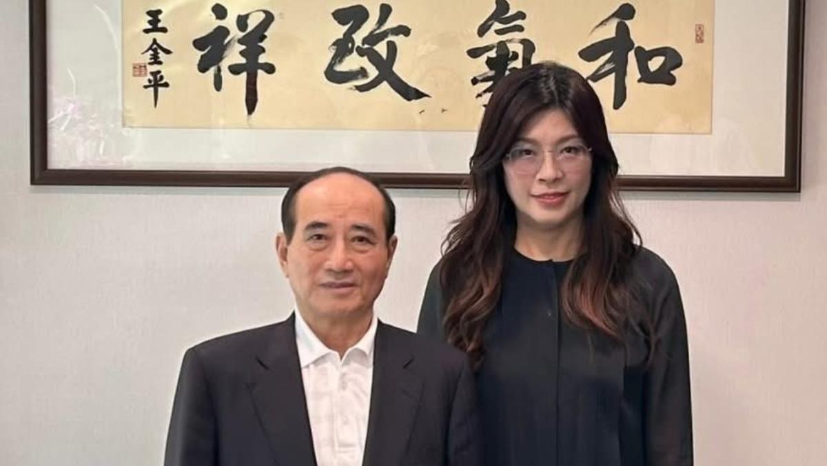 国民党四大巨头集体炮轰赖清德。其中，郑丽文借接受日本媒体专访的机会提出四大主张：