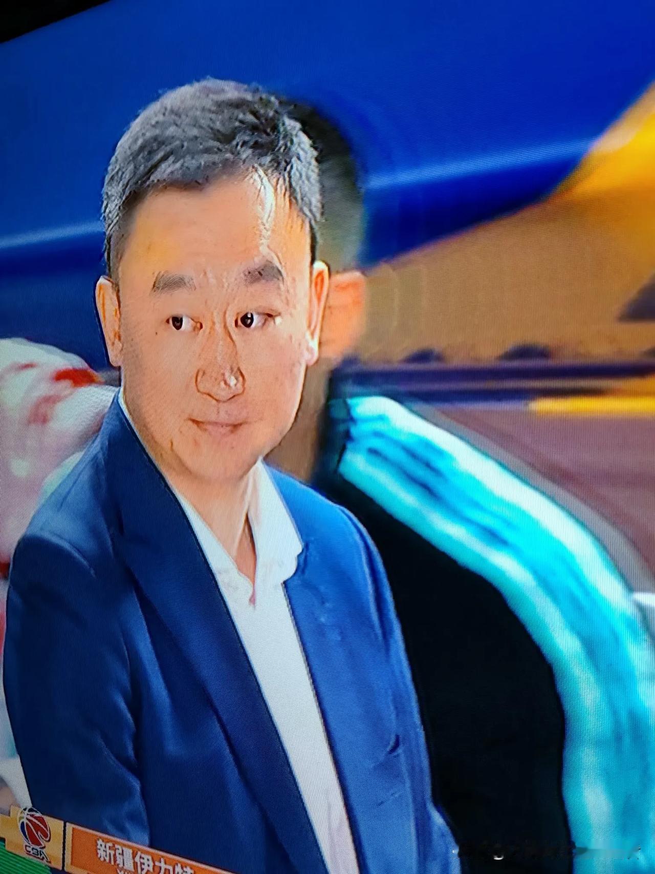 今晚（周日）7点35分，CBA常规赛将有七场大战上演，有德比战、南北战、强弱战，