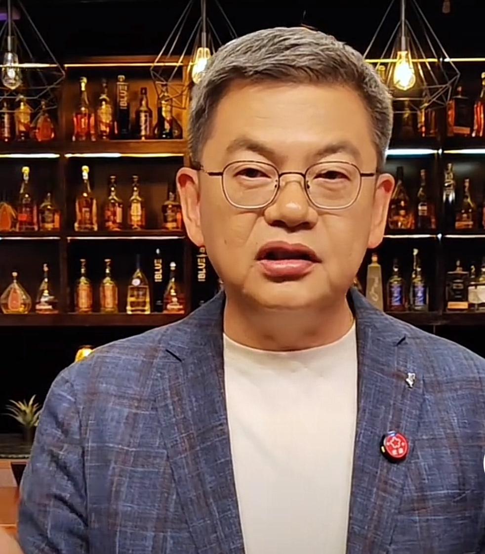 湖人不敌森林狼，在这个问题上徐静雨的观点跟苏群老师是一致的。湖人在主场被戈贝尔