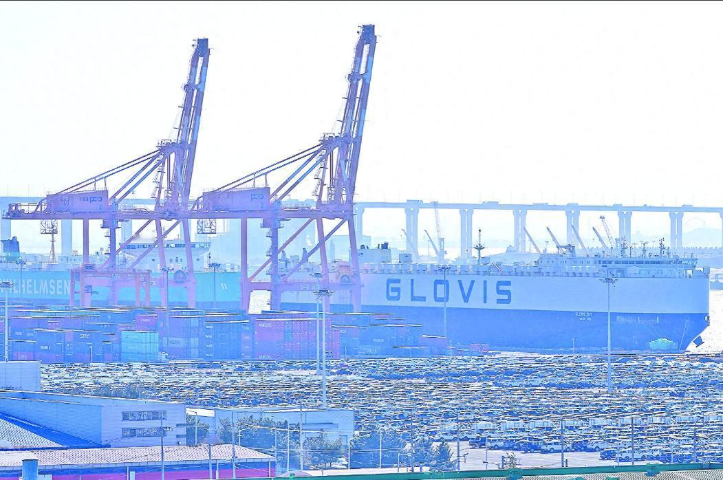 特朗普正式宣布1月27日，美国总统特朗普突然在社交媒体上宣布，因为韩国