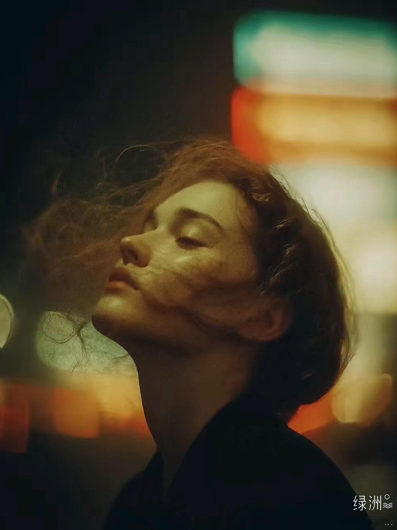 有人给我说过这么一句话：“女人什么时候才适合结婚？如果你能够接受一个男人出轨，嫖娼，背叛，有婚外情，
