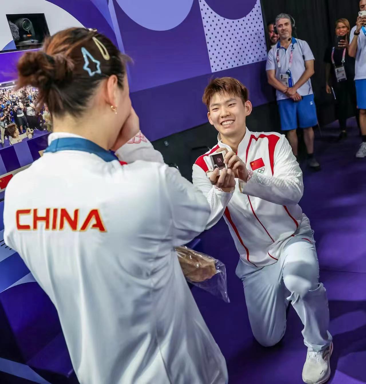 恭喜黄雅琼五战全运，终圆金牌梦！与昔日老友郑思维携手拿下混双冠军，圆满解锁职业生