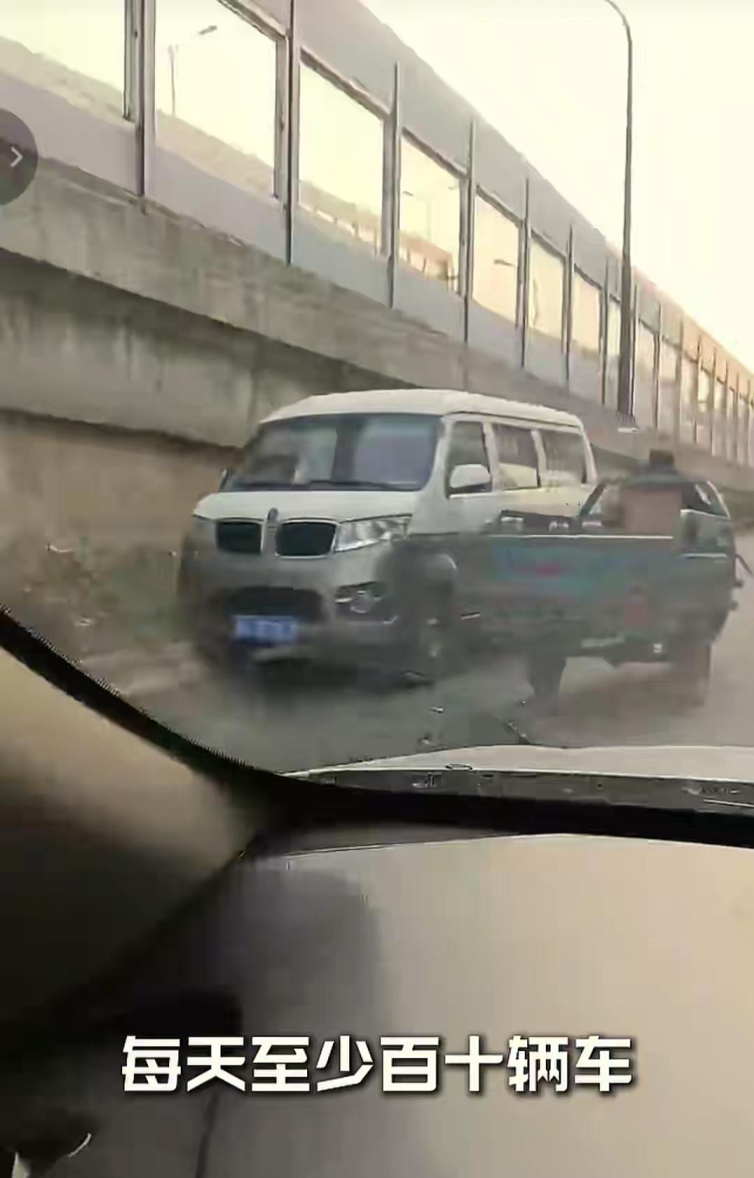 记者反映逆行竟被怼？杭州这段路逆行成常态！司机为抄近道集体逆行，交警却称“管