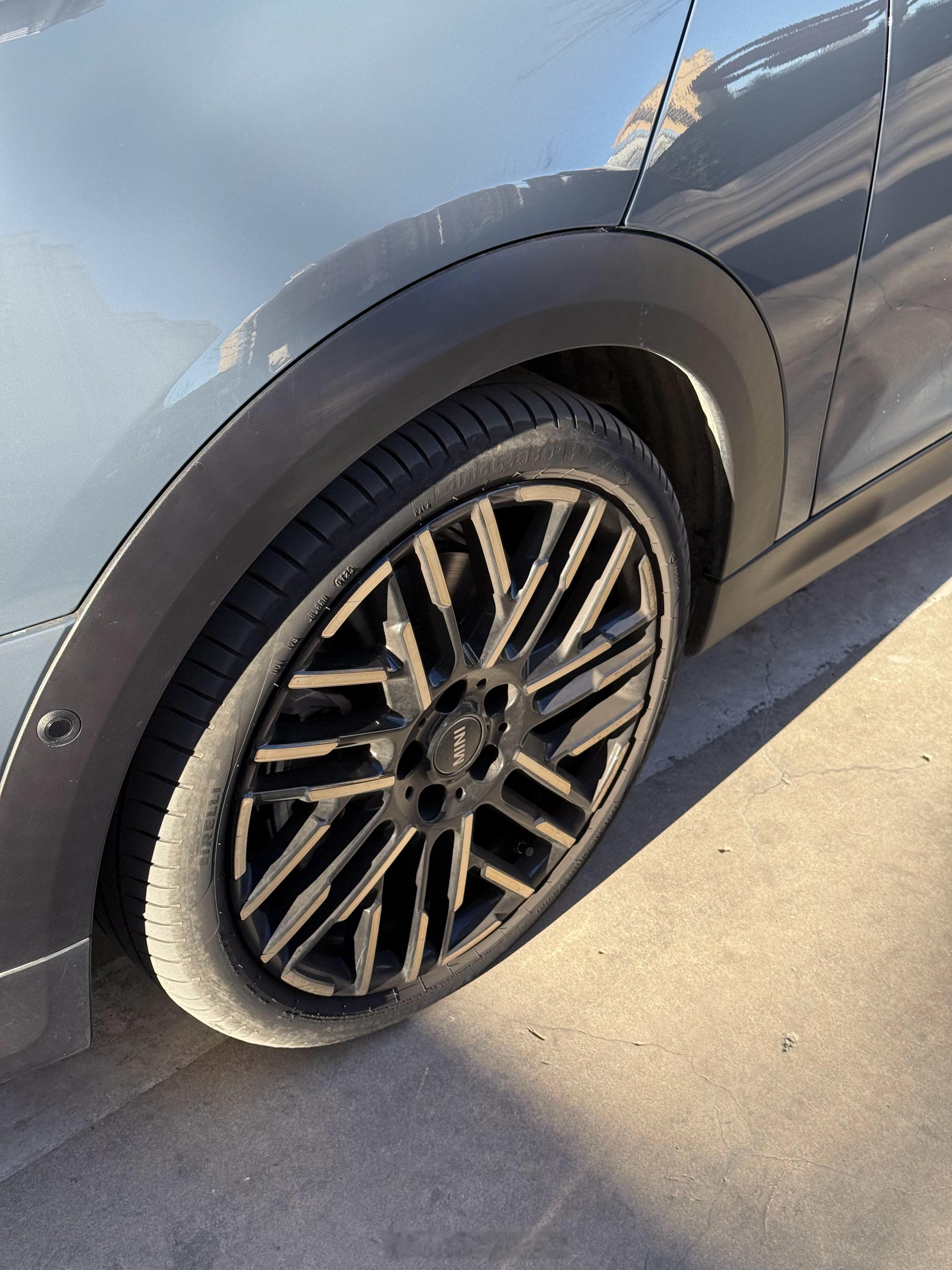 打不到宠物专车于是叫了网约车个人没打过不知道体验怎么样，日常我都是开车带着家里