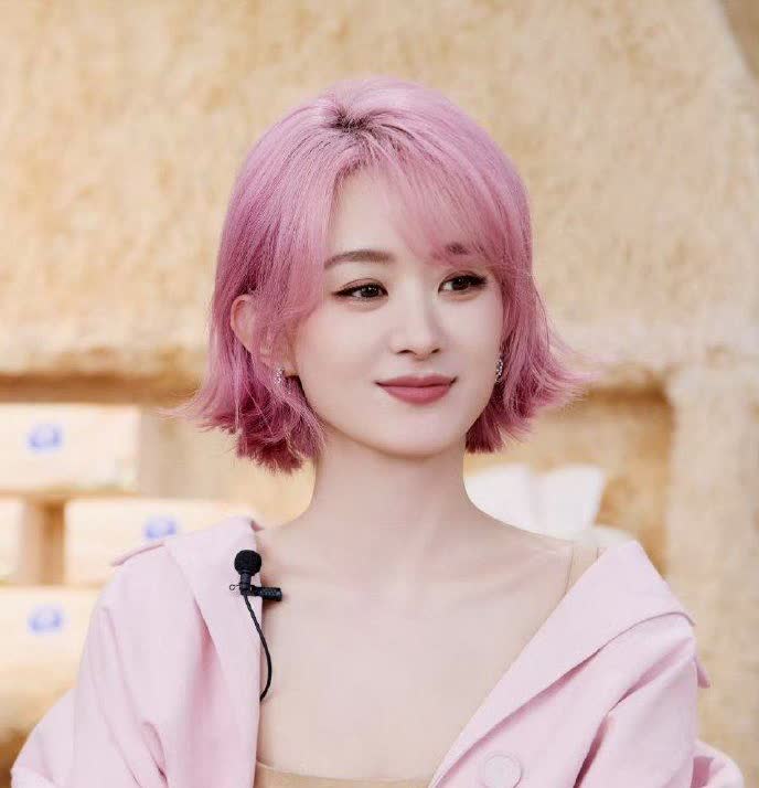一觉醒来，赵丽颖给所有的女明星都上了一课：第一，饭可以乱吃，话不能乱说，