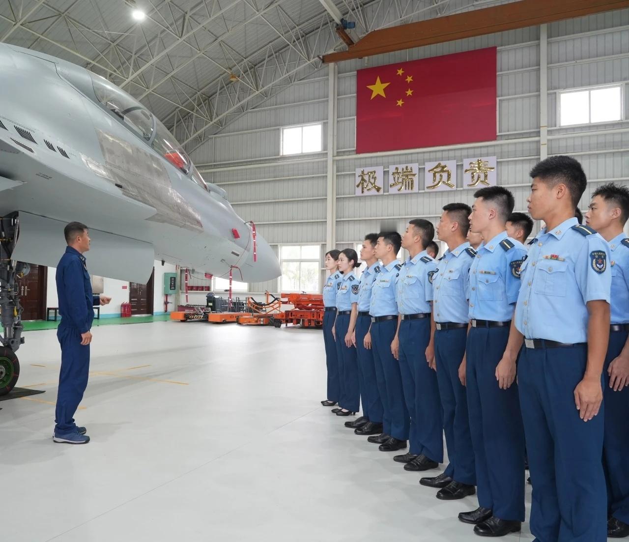 修理厂里的歼-16（南部空军）烽火问鼎计划制胜空天​​​