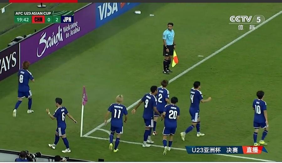 20分钟，0-2落后，国足U23争冠基本无望了，这时候我们看到拜合拉木的重要性了